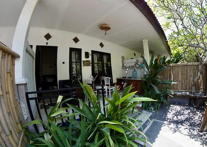 Jepun 10 - One Bedroom With 3 Beds And Kitchen * ウルワツ